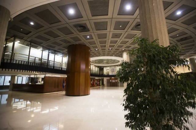 Hall central