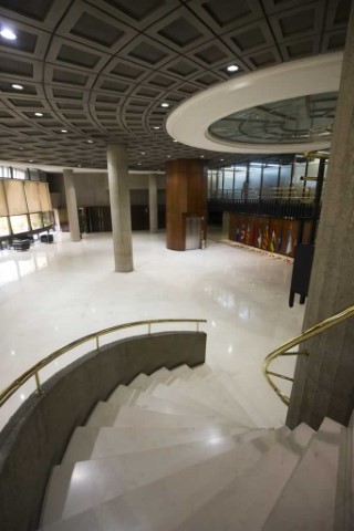 Hall central