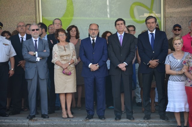 Minuto de silencio en el Tribunal Constitucional por el accidente del tren en Galicia