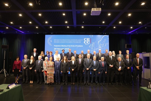 La magistrada Laura Díez Bueso participa en un encuentro de la Conferencia de Cortes Constitucionales Europeas en Albania