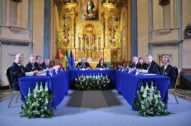 Pleno extraordinario del Tribunal Constitucional en Cádiz