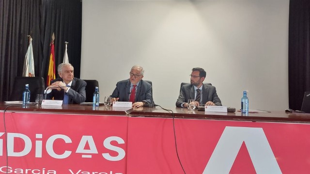 El Presidente del TC inaugura las XIX Jornadas Jurídicas de Sarria "Román García Varela"