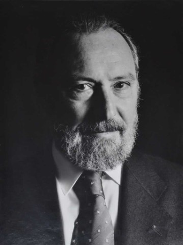 Manuel Aragón Reyes, Magistrado del Tribunal Constitucional [Fotografía, retrato. Papel] - Ana Torralva Forero