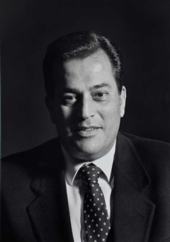 José Vicente Gimeno Sendra, Magistrado del Tribunal Constitucional [Fotografía, retrato. Papel] - Ana Torralva Forero