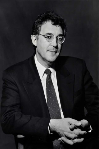 Luis López Guerra, Magistrado del Tribunal Constitucional [Fotografía, retrato. Papel] - Ana Torralva Forero