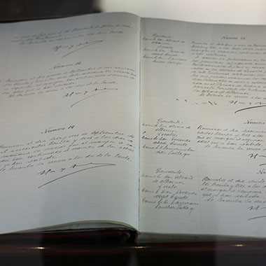 Enlace Gestión documental y fondos de archivo